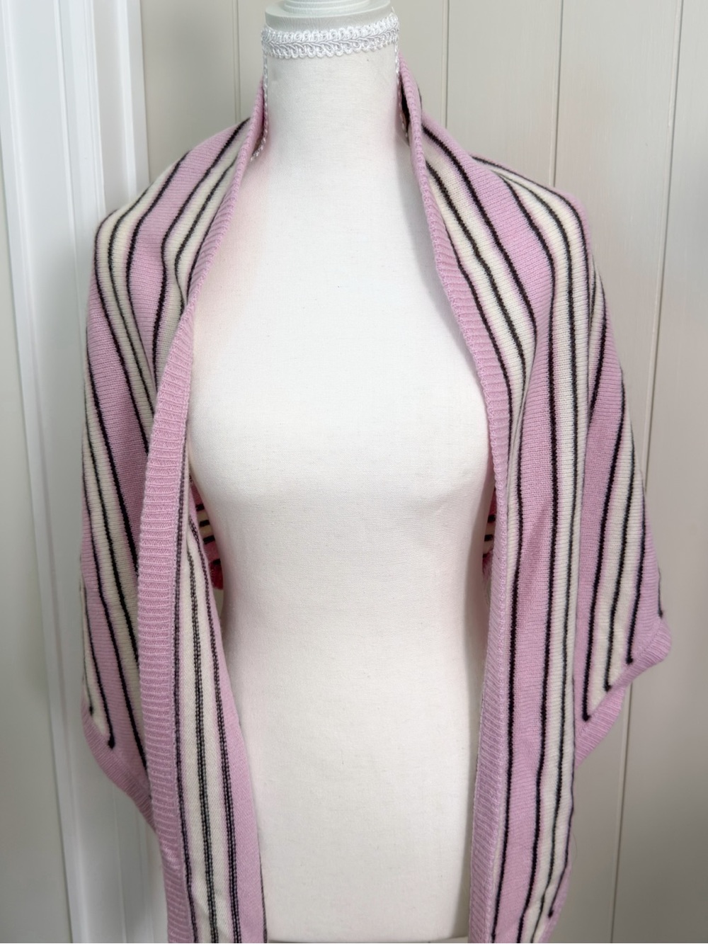 Aritzia Cashmere Key Triangle Scarf